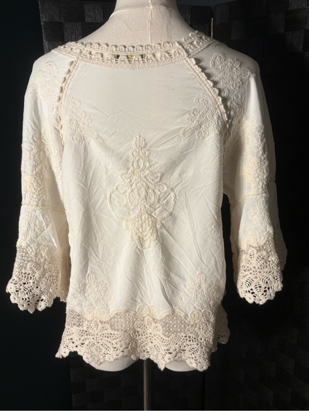 Democracy Boho Ivory Crochet Lace Embroidered Peasant Blouse Top - Picture 3 of 5